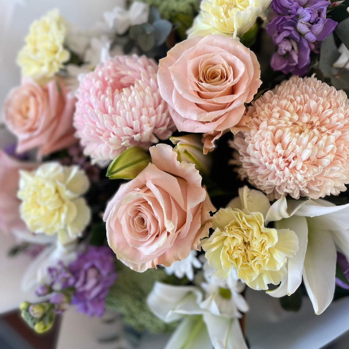 Seashell - Seasonal Pastel Florist Choice