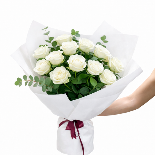 12 White Roses Bouquet