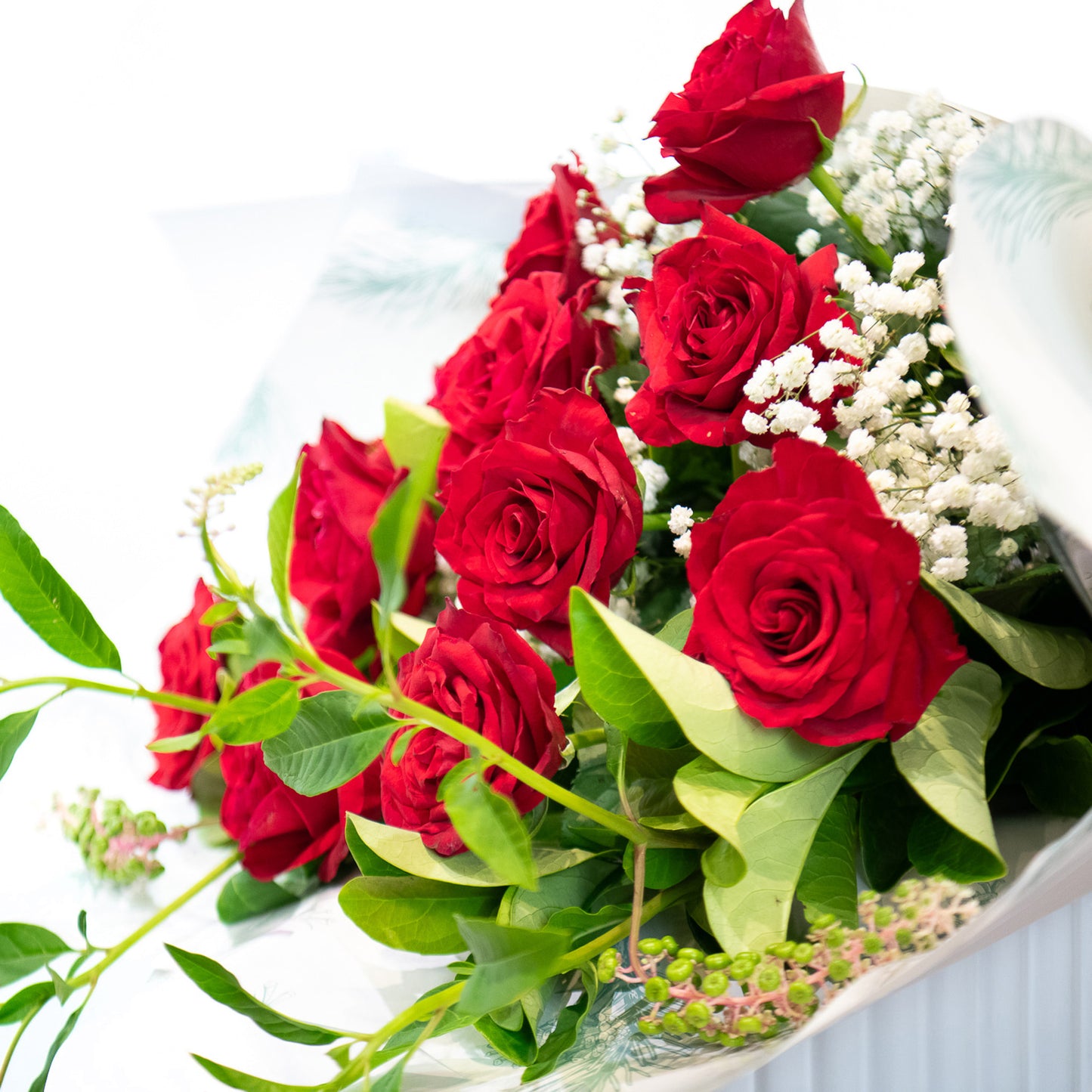 12 Long Stemmed Red Roses Bouquet (Dozen)